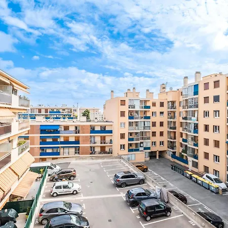 Golfe Juan Avec Parking * ואלאוריס